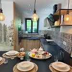 Holiday home Maison Des Passeroses Boutiers-Saint-Trojan